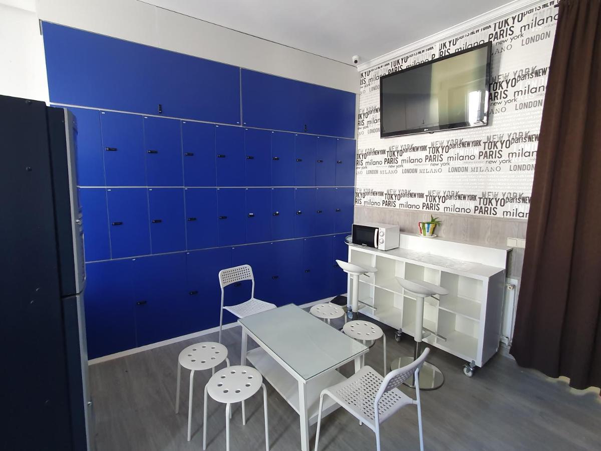 Ch Plaza D'Ort Rooms IV Мадрид Екстериор снимка